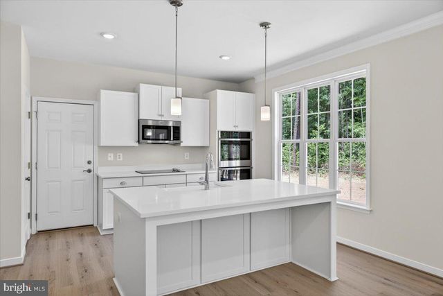 32 MILL RUN, Bumpass, VA 23024