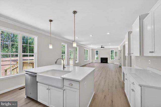 32 MILL RUN, Bumpass, VA 23024