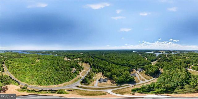 32 MILL RUN, Bumpass, VA 23024