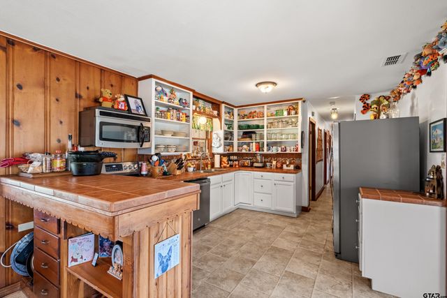 609 E Quitman St., Alba, TX 75410