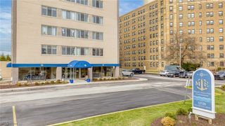 12520 Edgewater Drive 1504, Lakewood, OH 44107