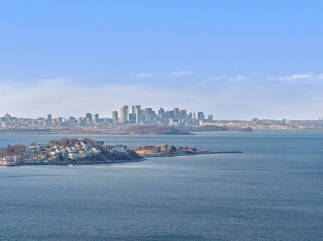 300 River St 12, Weymouth, MA 02191