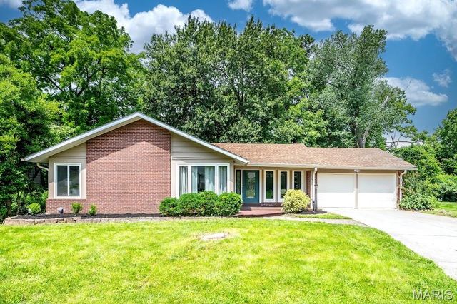 471 Maymont Drive, Ballwin, MO 63011