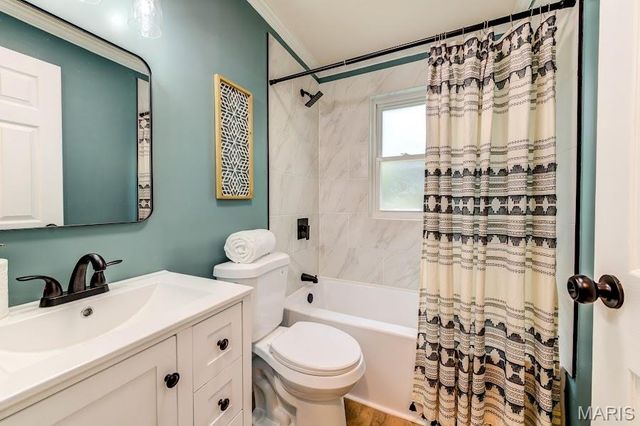 471 Maymont Drive, Ballwin, MO 63011