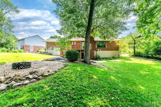 471 Maymont Drive, Ballwin, MO 63011