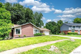 471 Maymont Drive, Ballwin, MO 63011