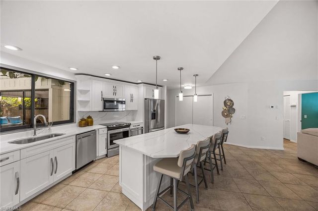 2529 Kings Lake BLVD, Naples, FL 34112