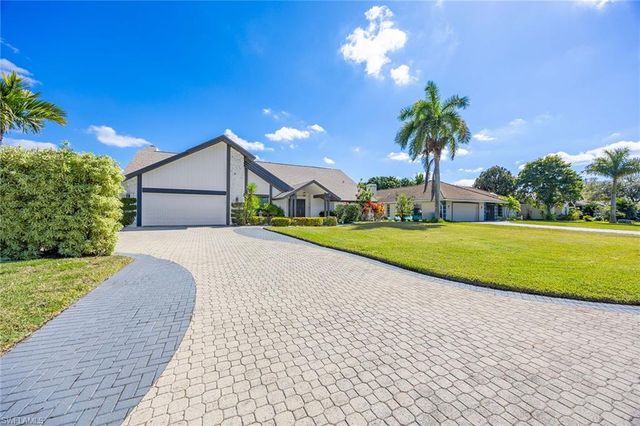2529 Kings Lake BLVD, Naples, FL 34112