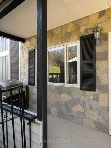 632 Euclid Ave, Canonsburg, PA 15317