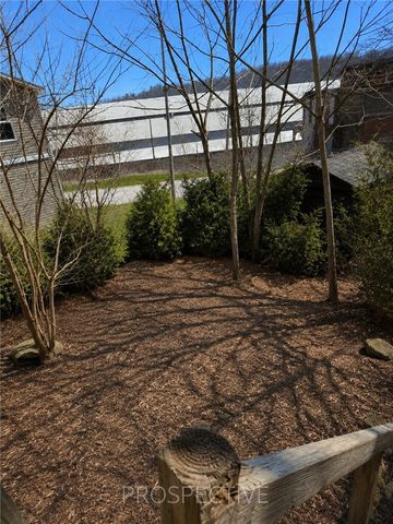 632 Euclid Ave, Canonsburg, PA 15317