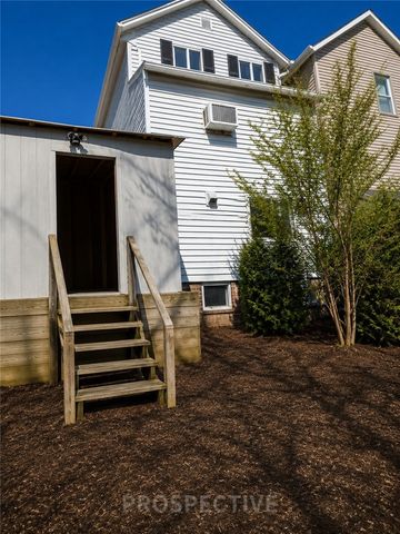 632 Euclid Ave, Canonsburg, PA 15317