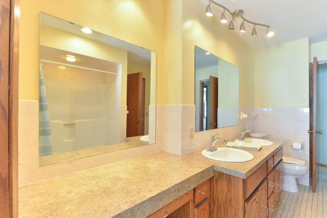 215 Keith Road, Circle Pines, MN 55014