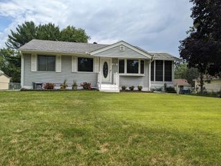 215 Keith Road, Circle Pines, MN 55014