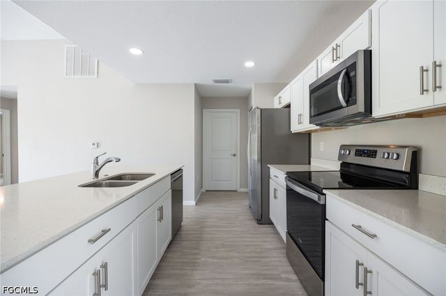 2512 NW 15th AVE, Cape Coral, FL 33993