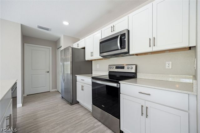 2512 NW 15th AVE, Cape Coral, FL 33993