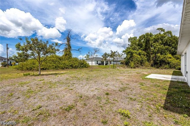 2512 NW 15th AVE, Cape Coral, FL 33993