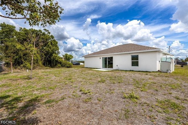 2512 NW 15th AVE, Cape Coral, FL 33993