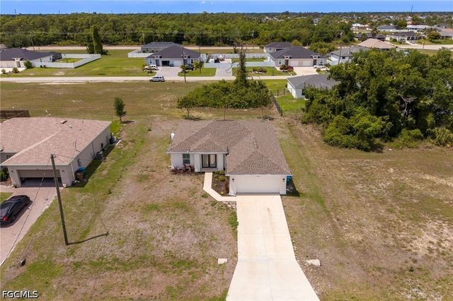 2512 NW 15th AVE, Cape Coral, FL 33993