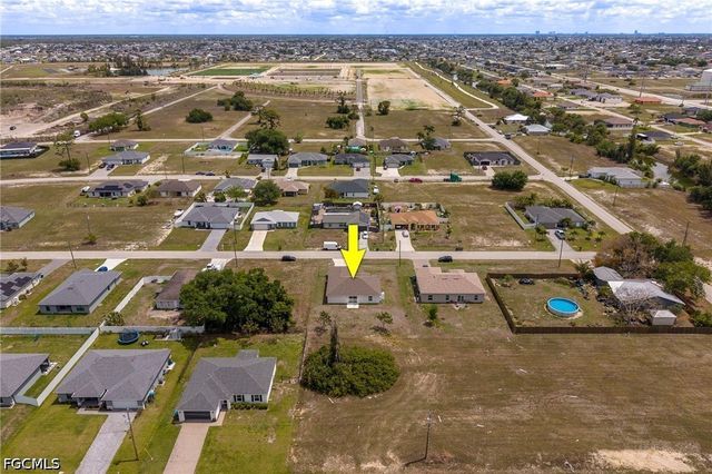 2512 NW 15th AVE, Cape Coral, FL 33993