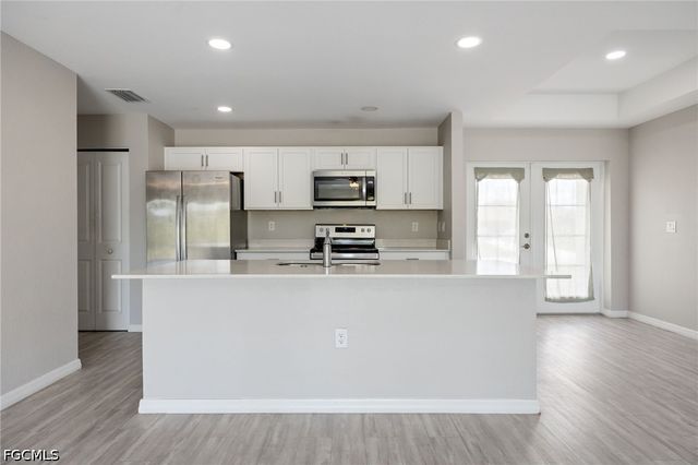 2512 NW 15th AVE, Cape Coral, FL 33993