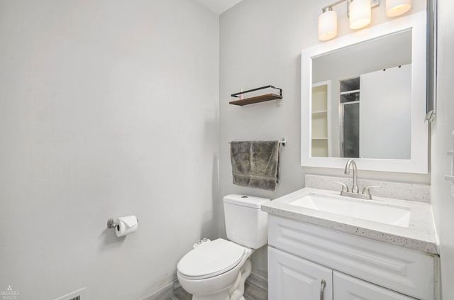 889 Kirts Boulevard, Troy, MI 48084