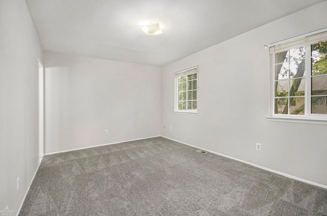 889 Kirts Boulevard, Troy, MI 48084