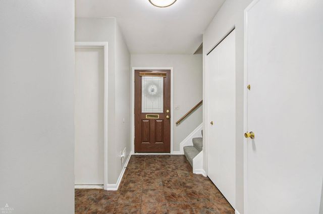 889 Kirts Boulevard, Troy, MI 48084