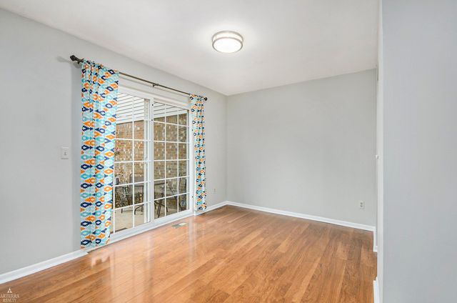 889 Kirts Boulevard, Troy, MI 48084