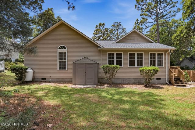 245 Wheeling Drive, Pinehurst, NC 28374