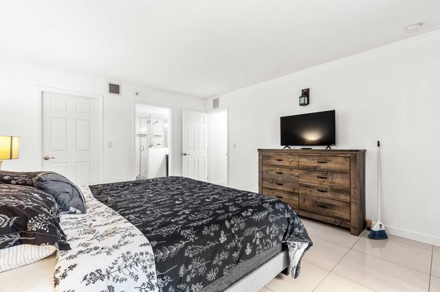 1665 Cabot Lane A3, Wellington, FL 33414