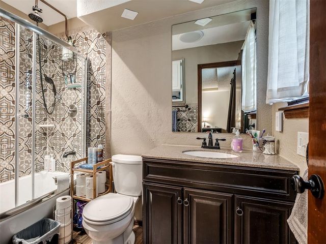 4505 Royal Oak Dr, Oklahoma City, OK 73135