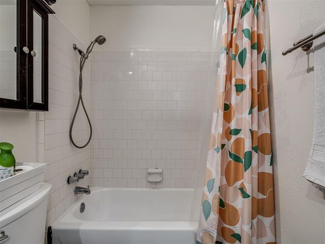 4505 Royal Oak Dr, Oklahoma City, OK 73135