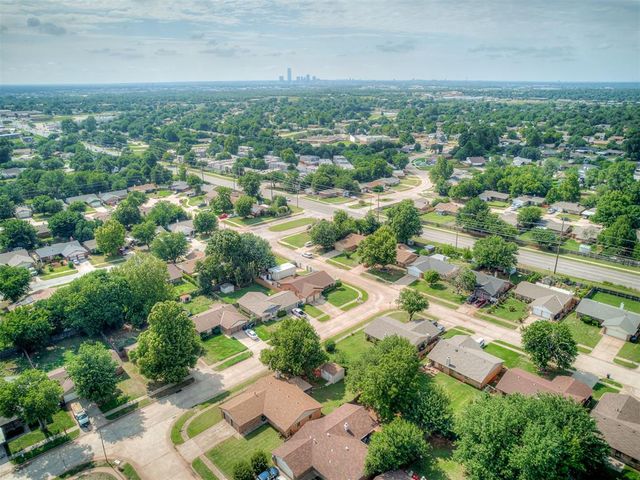 4505 Royal Oak Dr, Oklahoma City, OK 73135