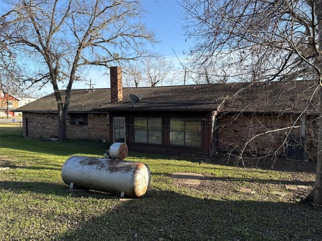 224 W Buffington Avenue, Anderson, TX 77830