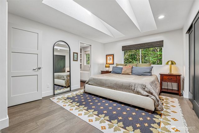 12022 210th Place SE, Issaquah, WA 98027
