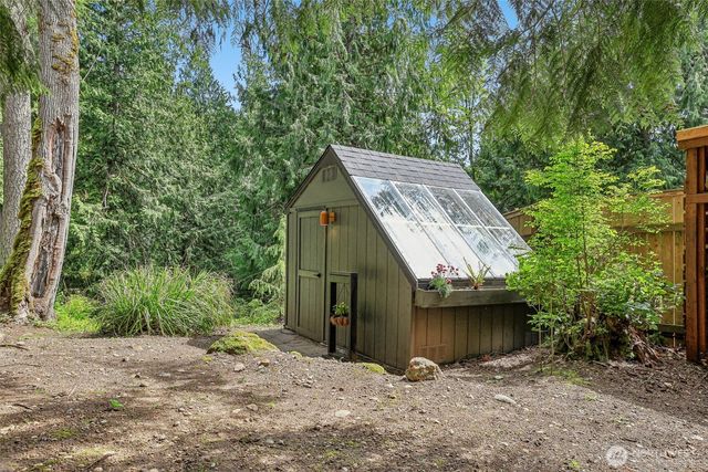 12022 210th Place SE, Issaquah, WA 98027