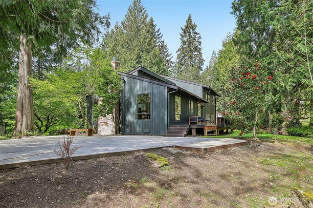 12022 210th Place SE, Issaquah, WA 98027