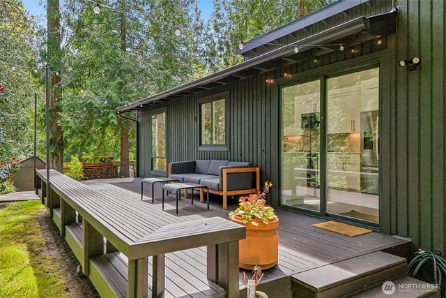 12022 210th Place SE, Issaquah, WA 98027