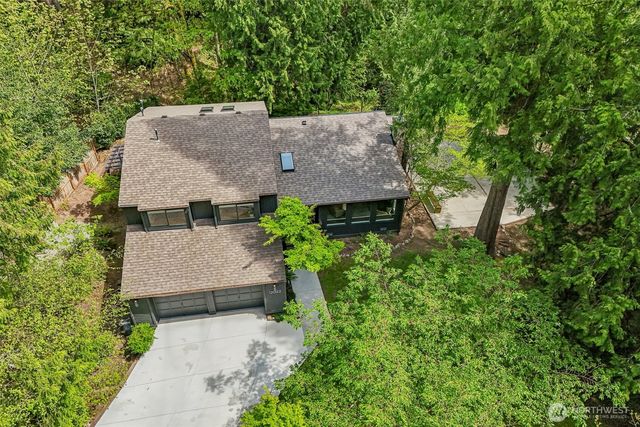 12022 210th Place SE, Issaquah, WA 98027