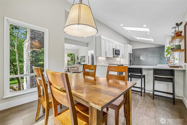 12022 210th Place SE, Issaquah, WA 98027
