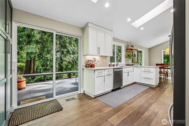 12022 210th Place SE, Issaquah, WA 98027