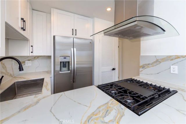 610 E Harvard Road 7, Burbank, CA 91501