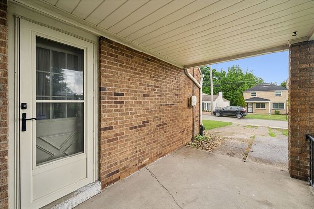 416 Veronica Dr, Penn Hills, PA 15235