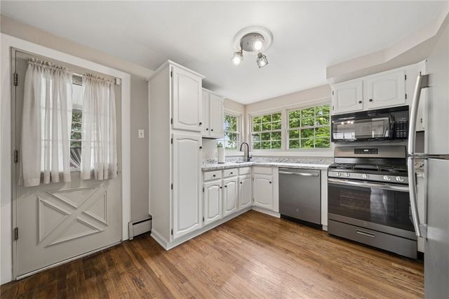 416 Veronica Dr, Penn Hills, PA 15235