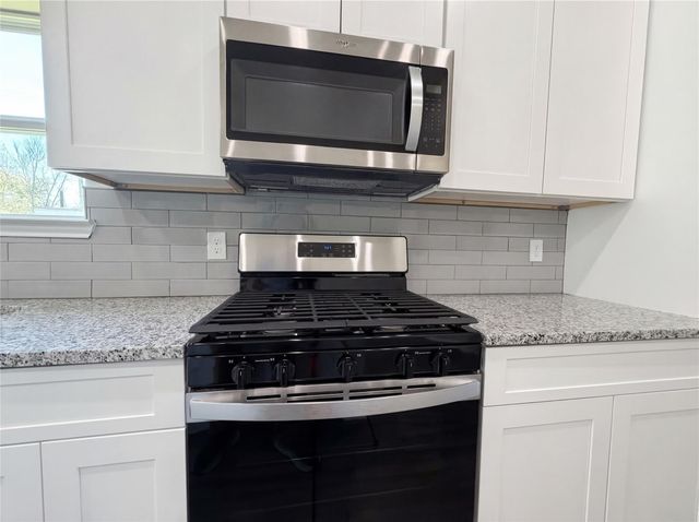 222 Spruce Lake Road, Houston, TX 77336