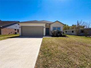 222 Spruce Lake Road, Houston, TX 77336