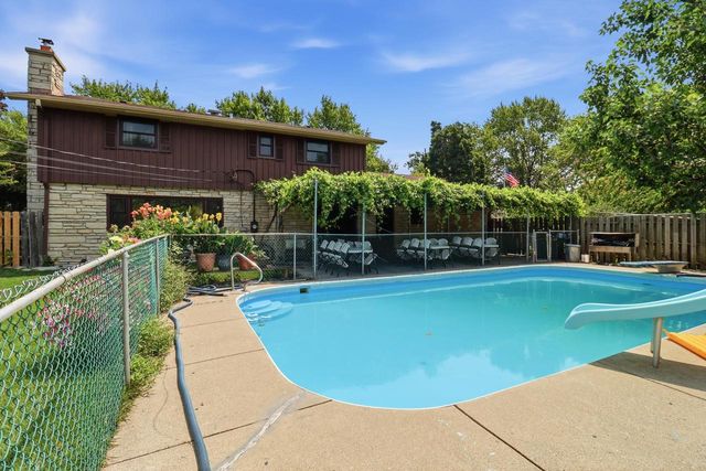 5050 Spruce COURT, Greendale, WI 53129
