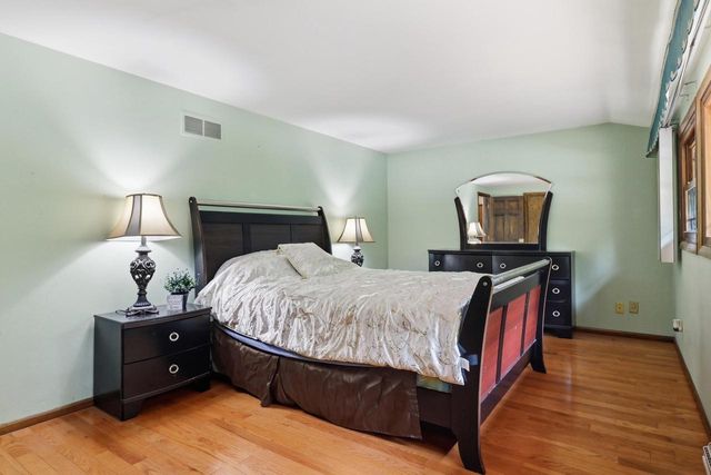 5050 Spruce COURT, Greendale, WI 53129