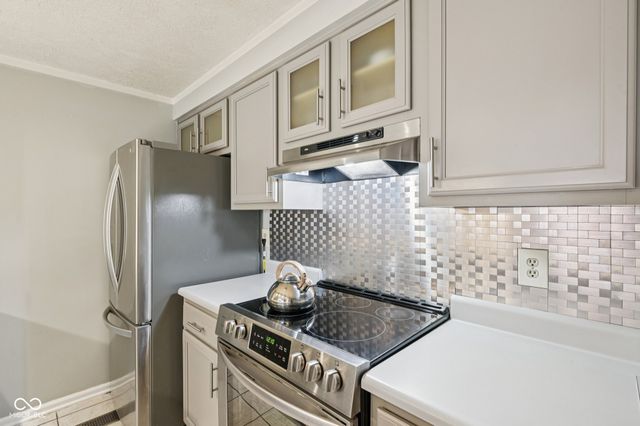 8562 Hague Road, Indianapolis, IN 46256