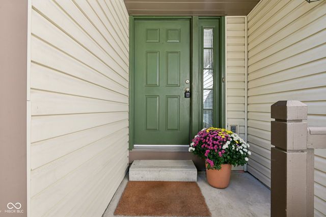 8562 Hague Road, Indianapolis, IN 46256